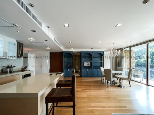 Beautiful Two-Bedroom Condo for Rent in Phra Khanong