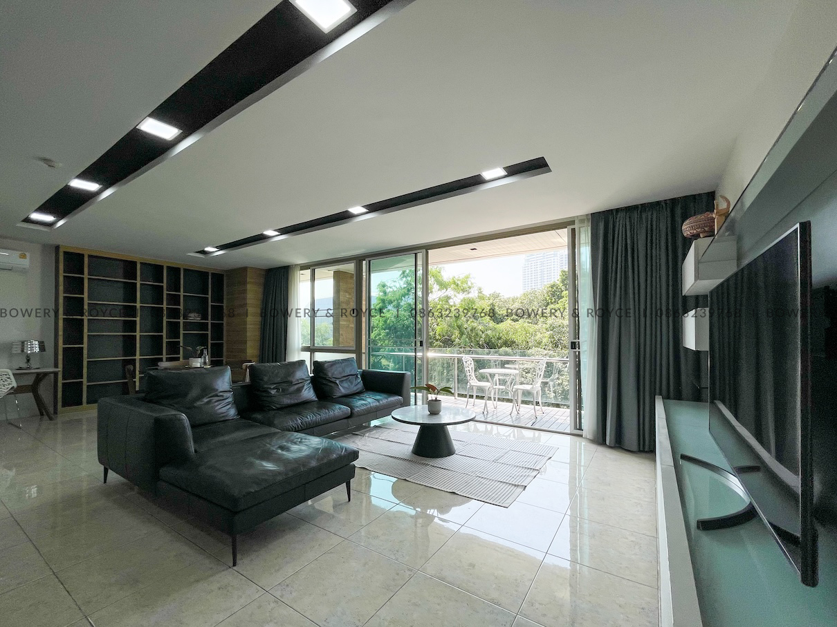 Spacious 2 Bedroom Condo for Rent in Phra Khanong – Pet Friendly, Near BTS