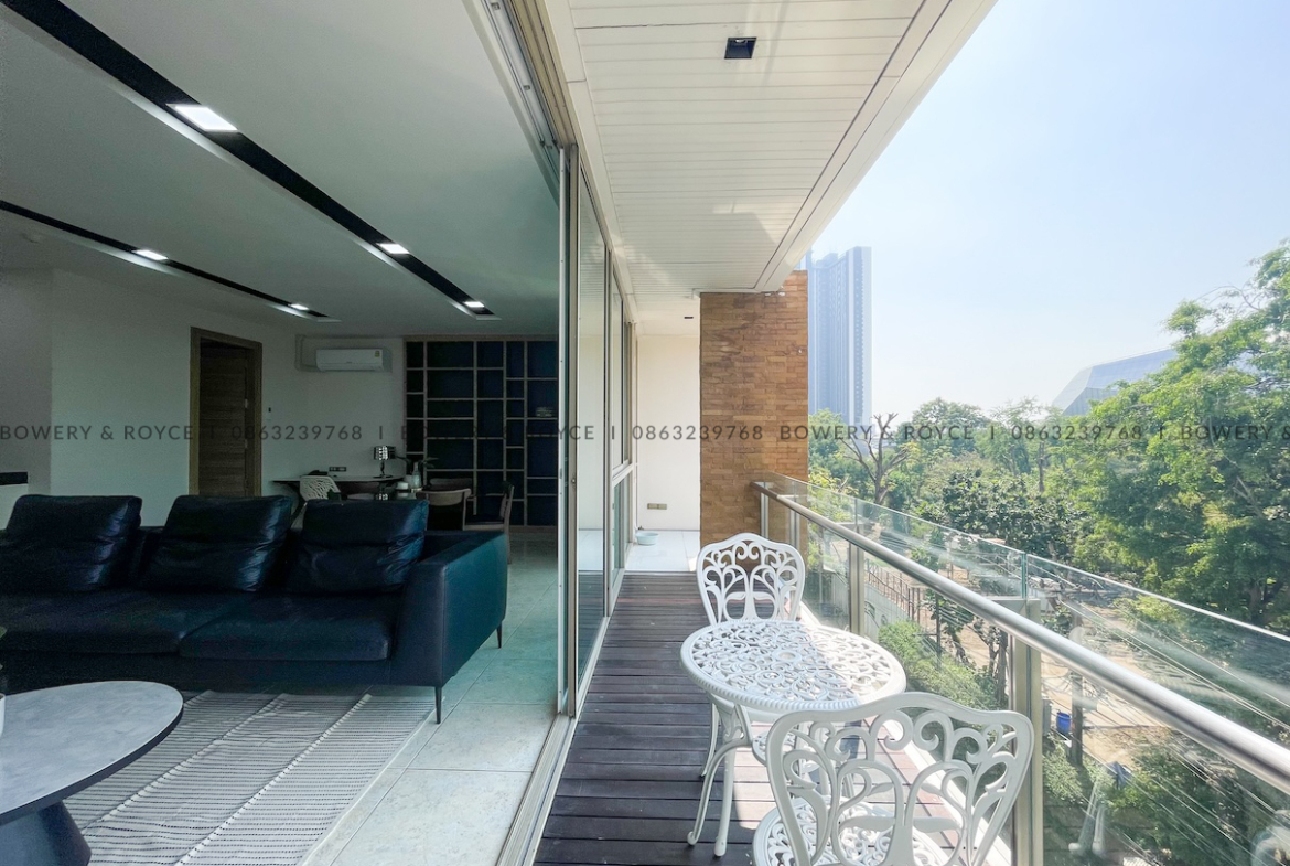 Spacious 2 Bedroom Condo for Rent in Phra Khanong – Pet Friendly, Near BTS