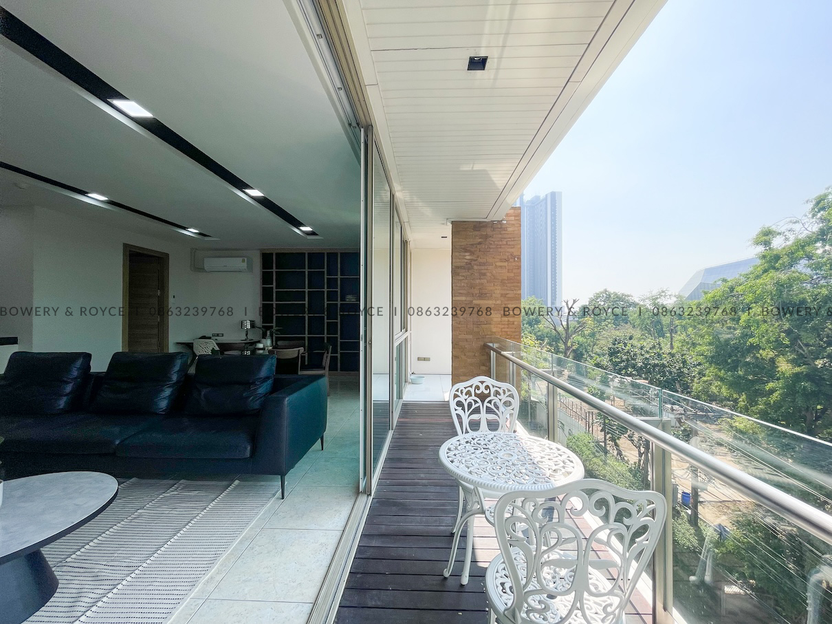 Spacious 2 Bedroom Condo for Rent in Phra Khanong – Pet Friendly, Near BTS