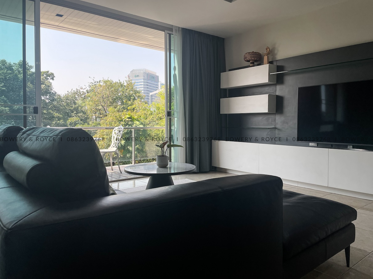 Spacious 2 Bedroom Condo for Rent in Phra Khanong – Pet Friendly, Near BTS