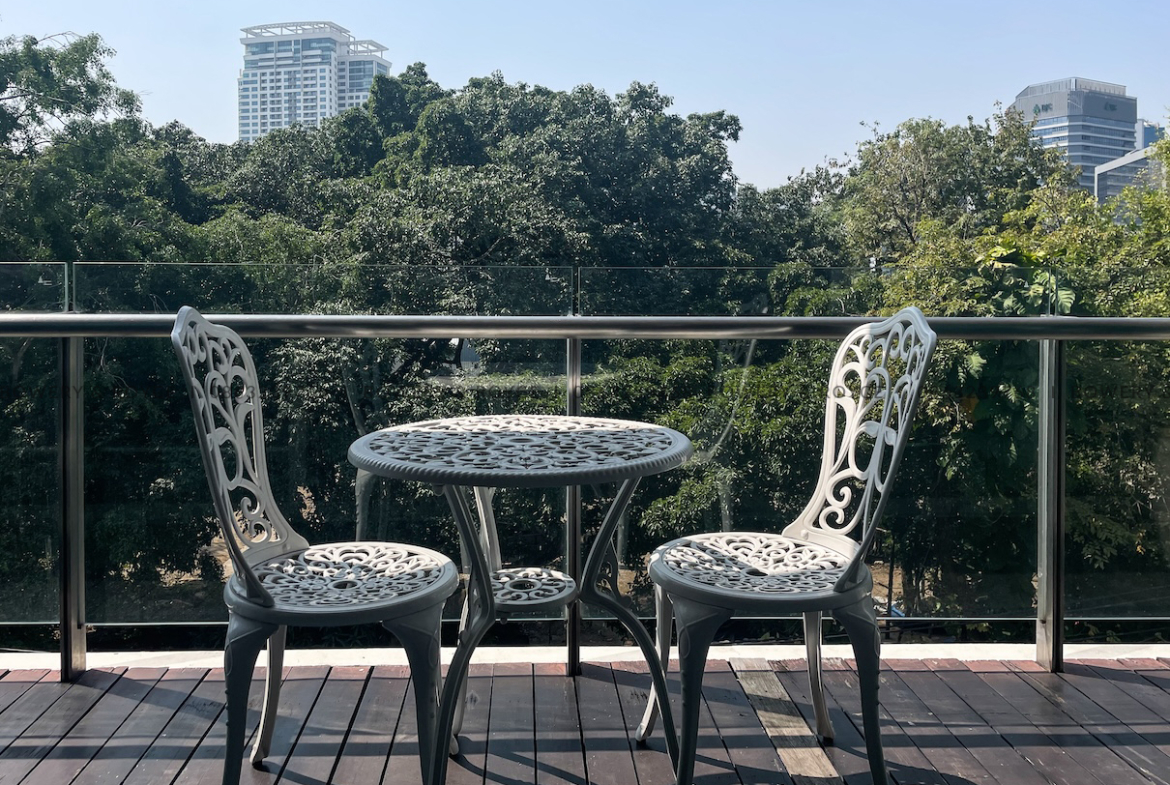 Spacious 2 Bedroom Condo for Rent in Phra Khanong – Pet Friendly, Near BTS