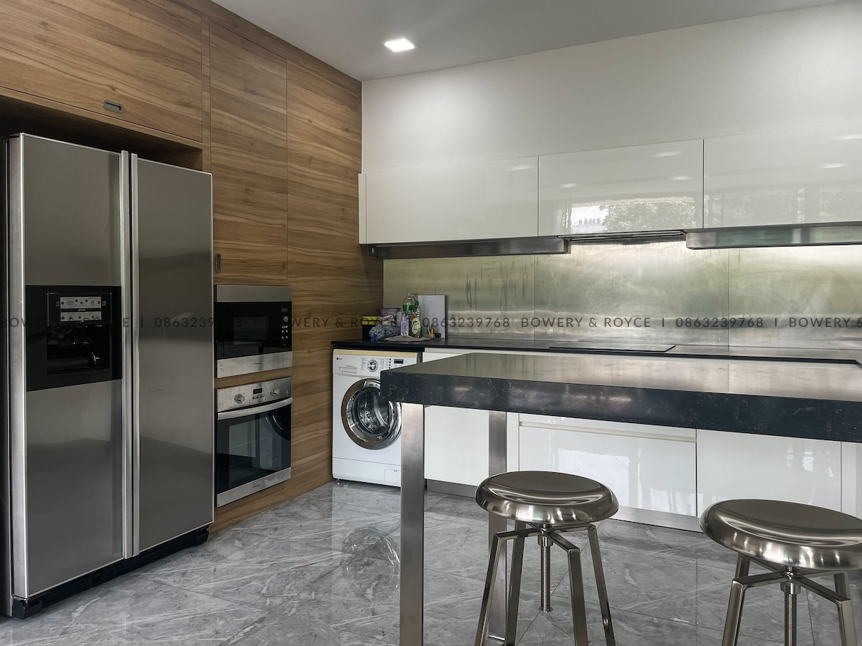 Spacious 2 Bedroom Condo for Rent in Phra Khanong – Pet Friendly, Near BTS