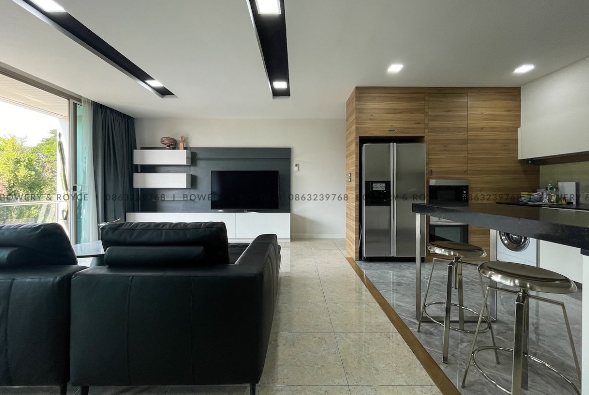 Spacious 2 Bedroom Condo for Rent in Phra Khanong – Pet Friendly, Near BTS