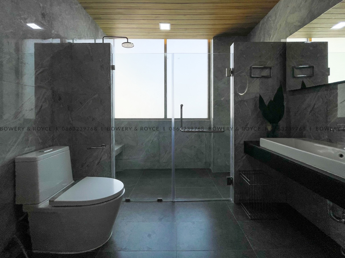 Spacious 2 Bedroom Condo for Rent in Phra Khanong – Pet Friendly, Near BTS