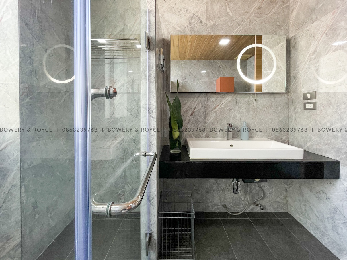 Spacious 2 Bedroom Condo for Rent in Phra Khanong – Pet Friendly, Near BTS