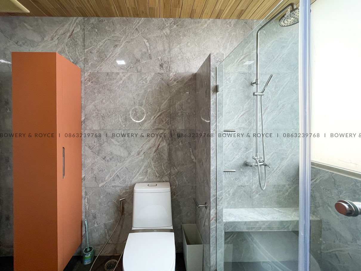 Spacious 2 Bedroom Condo for Rent in Phra Khanong – Pet Friendly, Near BTS