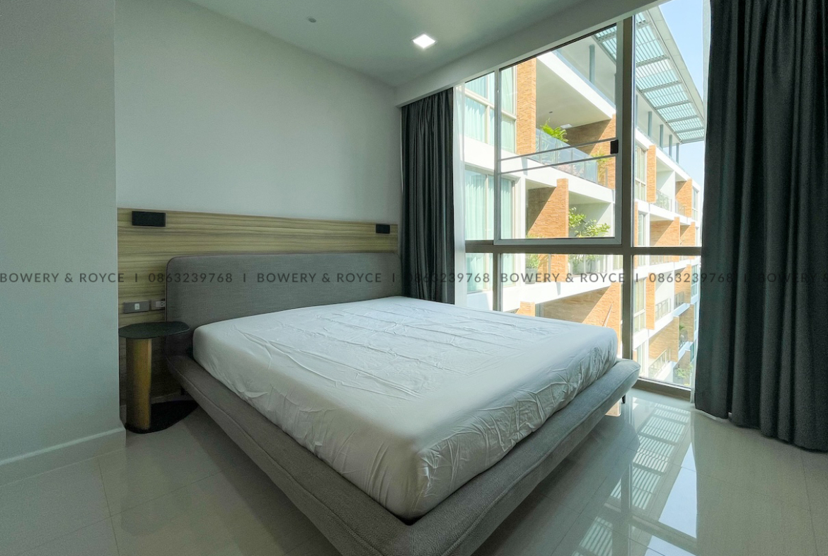 Spacious 2 Bedroom Condo for Rent in Phra Khanong – Pet Friendly, Near BTS