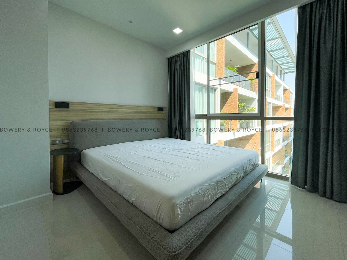 Spacious 2 Bedroom Condo for Rent in Phra Khanong – Pet Friendly, Near BTS