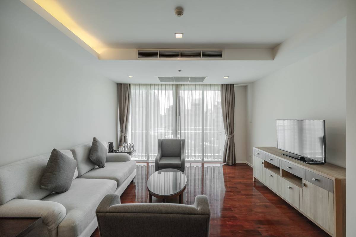 Spacious Two-Bedroom Pet-Friendly Apartment for Rent in Phrom Phong