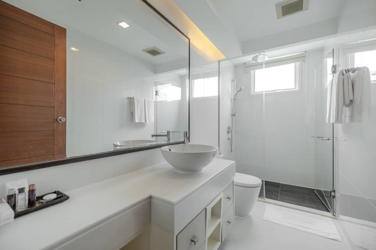 Spacious Two-Bedroom Pet-Friendly Apartment for Rent in Phrom Phong