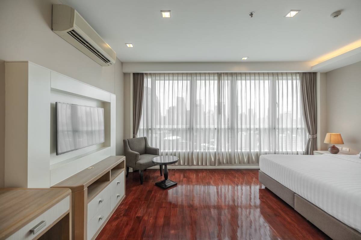 Spacious Two-Bedroom Pet-Friendly Apartment for Rent in Phrom Phong