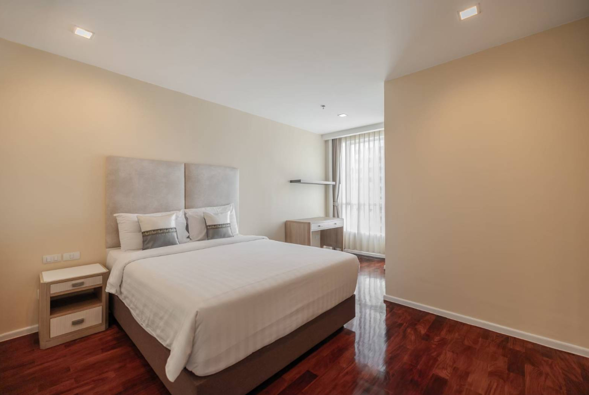 Spacious Three-Bedroom Pet Friendly with Terrace for Rent in Phrom Phong