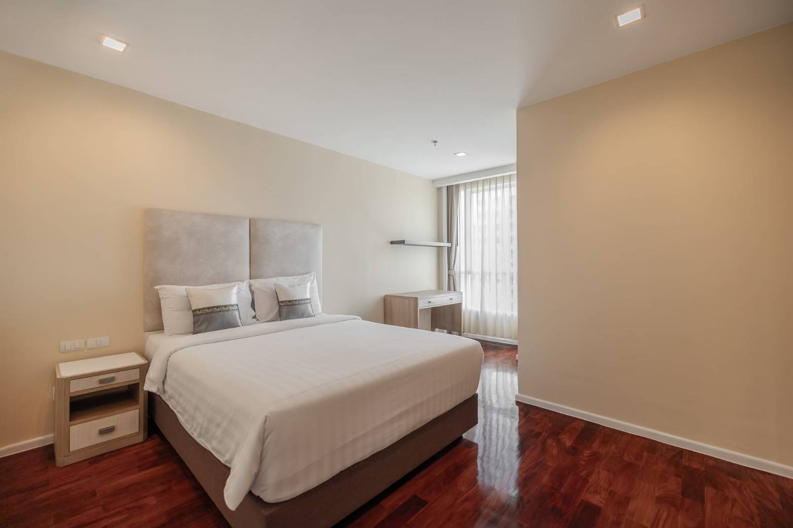 Spacious Three-Bedroom Pet Friendly with Terrace for Rent in Phrom Phong