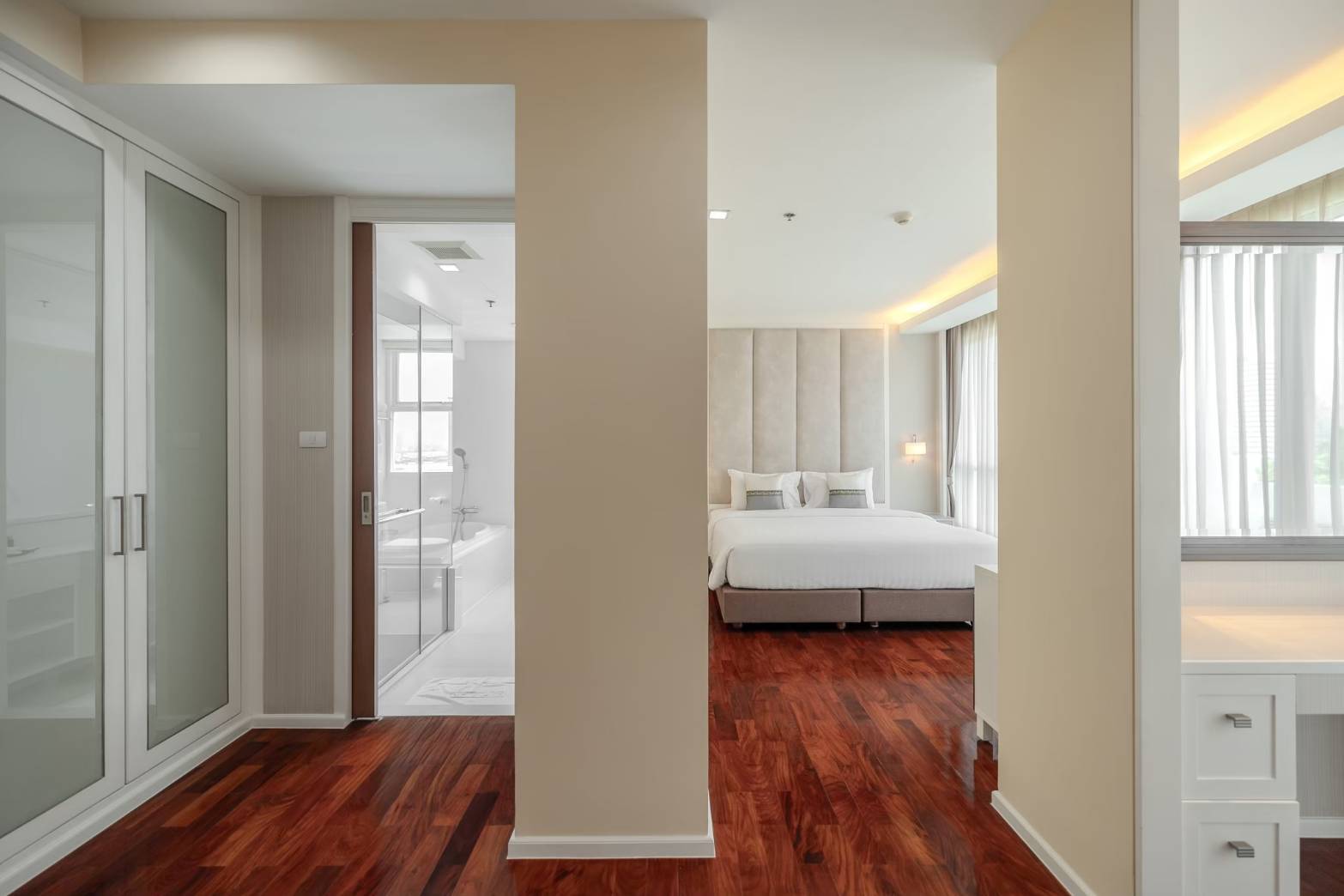 Spacious Three-Bedroom Pet Friendly with Terrace for Rent in Phrom Phong