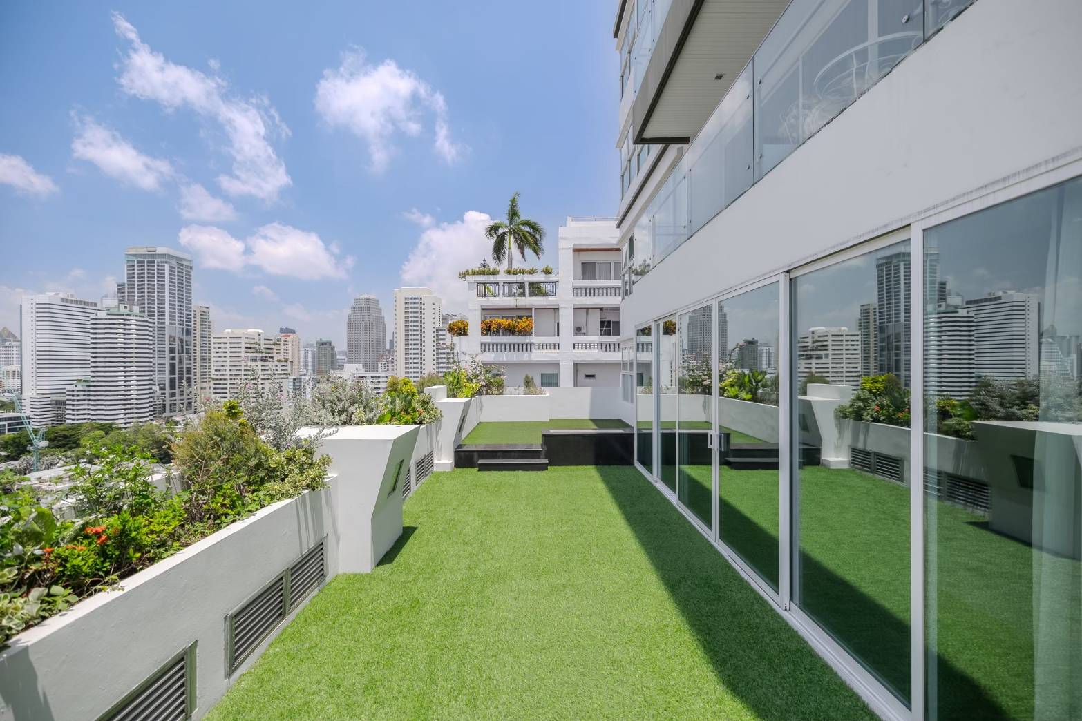 Spacious Three-Bedroom Pet Friendly with Terrace for Rent in Phrom Phong
