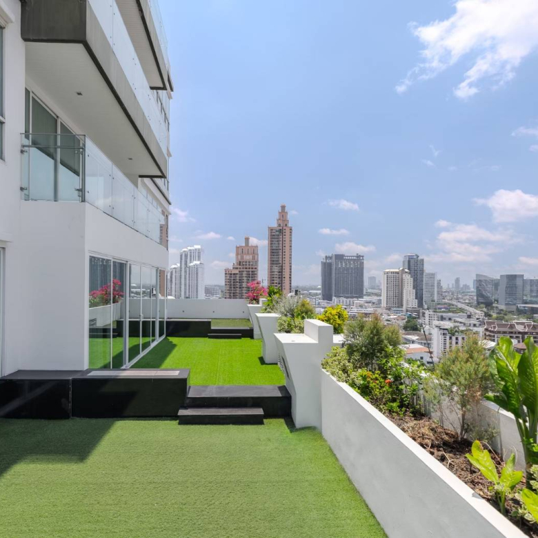 Spacious Three-Bedroom Pet Friendly with Terrace for Rent in Phrom Phong