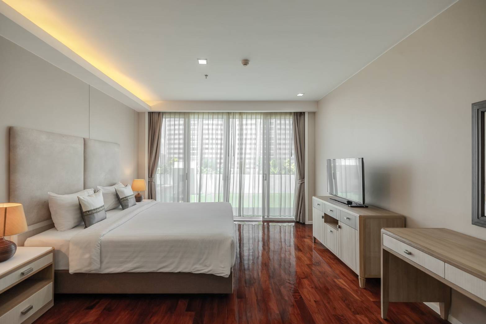 Spacious Three-Bedroom Pet Friendly with Terrace for Rent in Phrom Phong