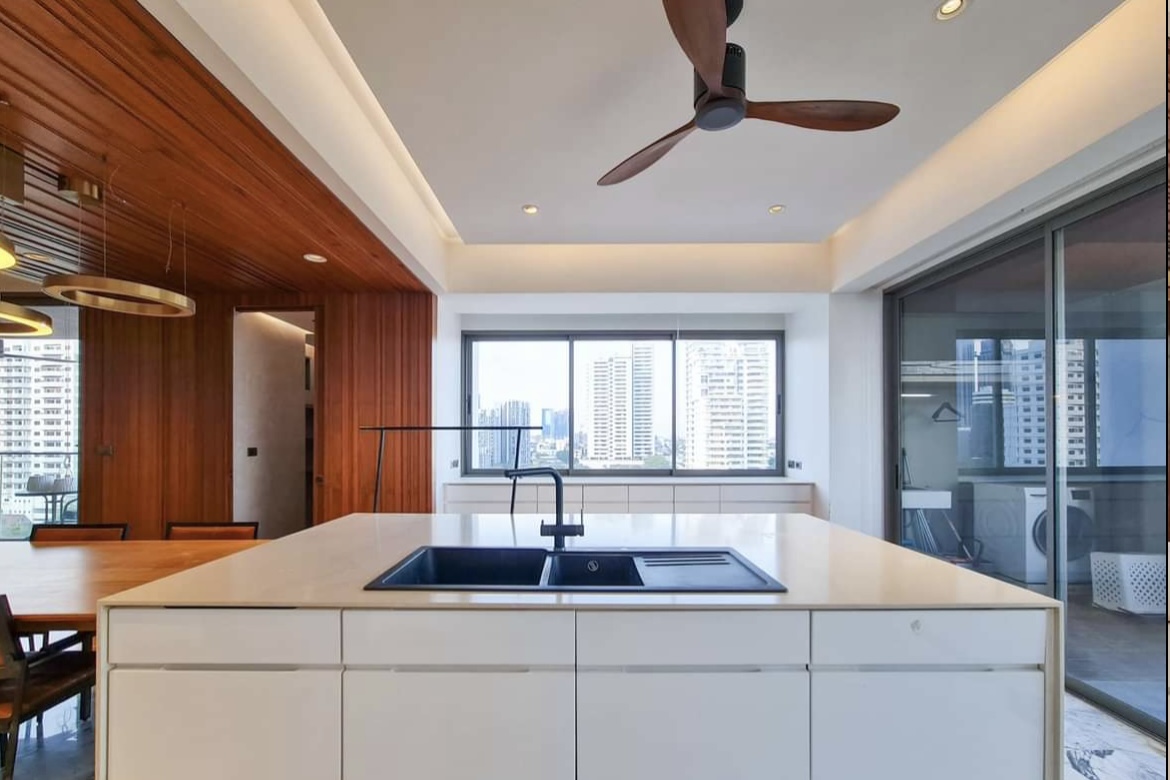 Spacious 4-Bedroom Apartment for Rent near BTS Ekkamai, Sukhumvit 63
