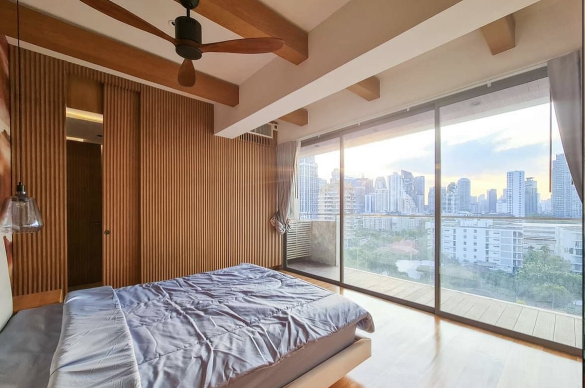 Spacious 4-Bedroom Apartment for Rent near BTS Ekkamai, Sukhumvit 63