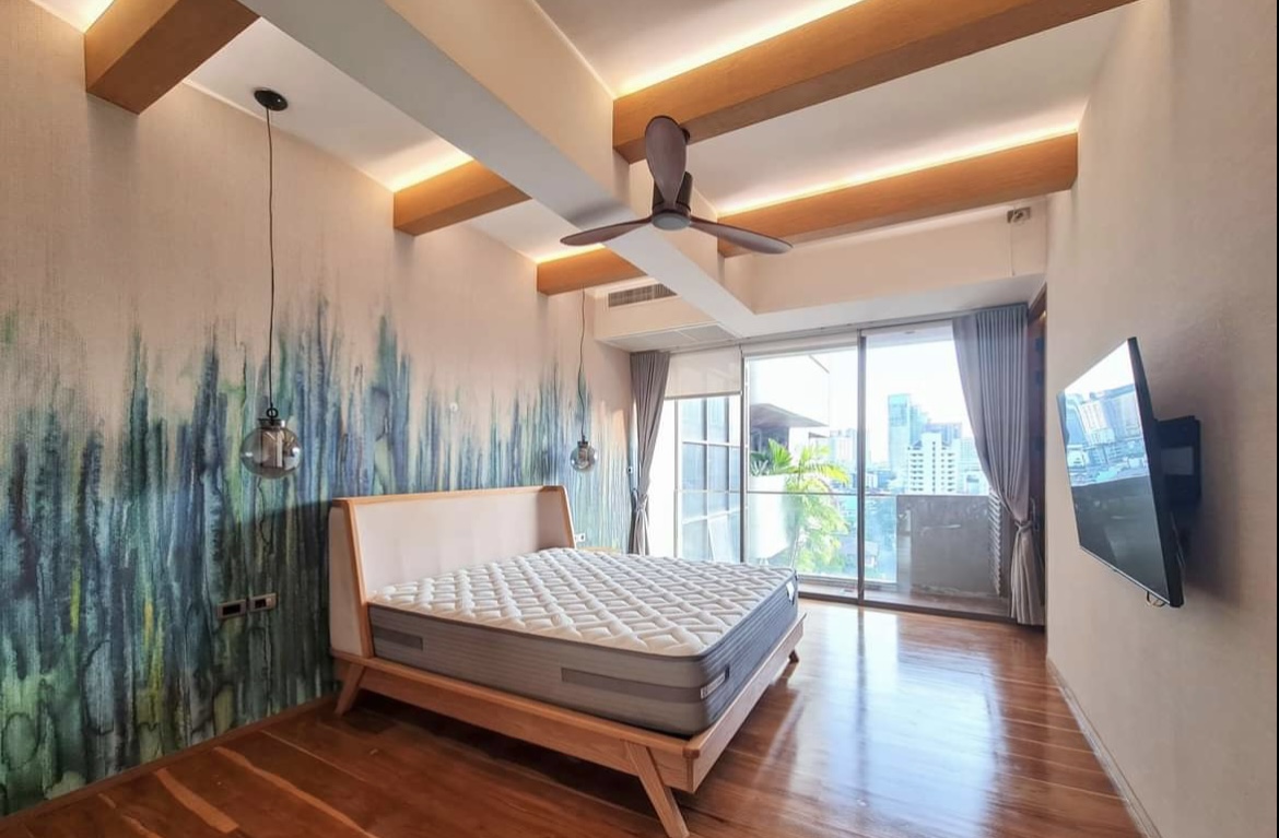 Spacious 4-Bedroom Apartment for Rent near BTS Ekkamai, Sukhumvit 63
