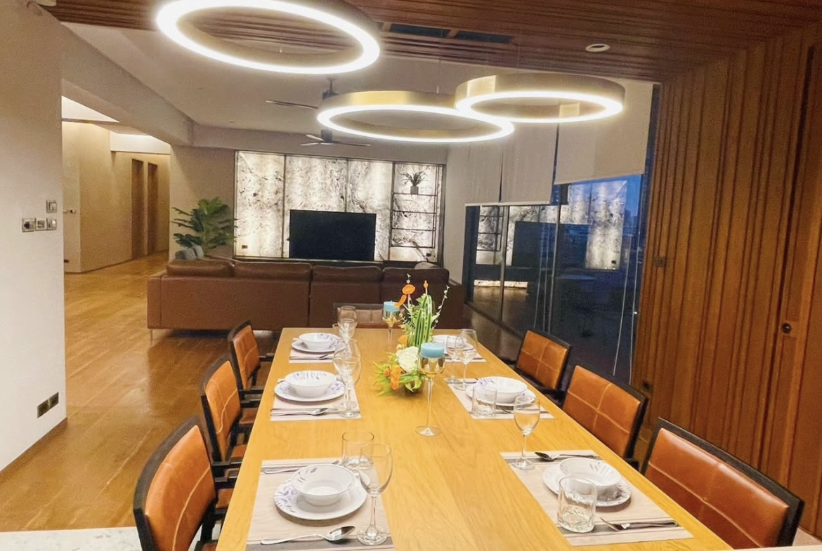 Spacious 4-Bedroom Apartment for Rent near BTS Ekkamai, Sukhumvit 63