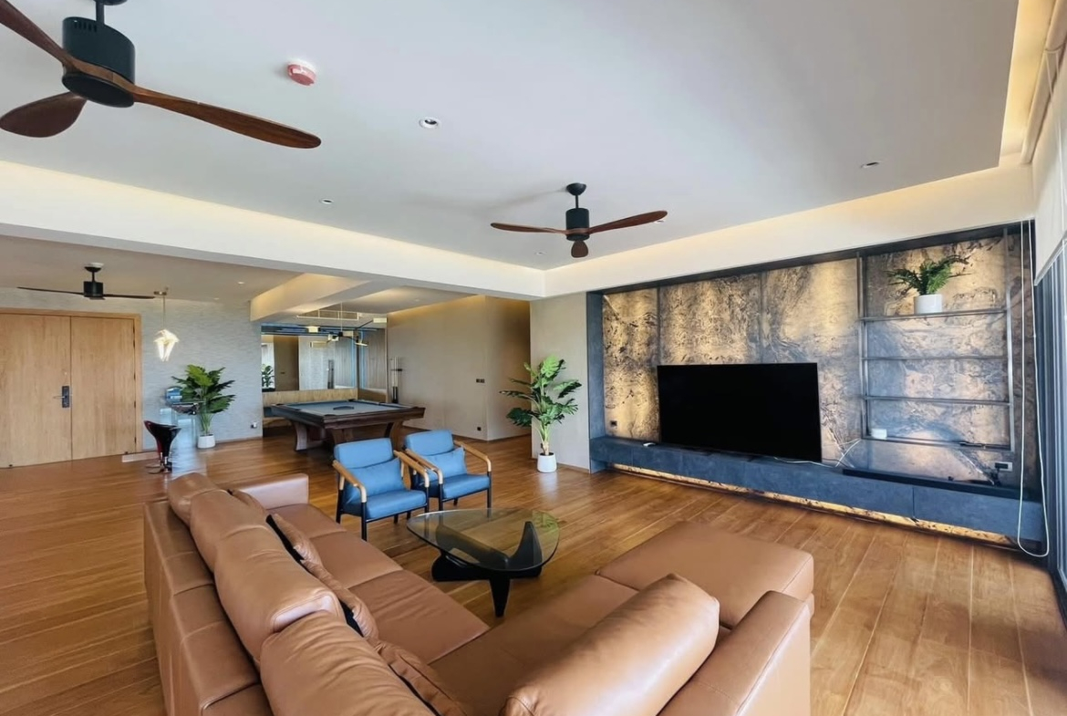Spacious 4-Bedroom Apartment for Rent near BTS Ekkamai, Sukhumvit 63