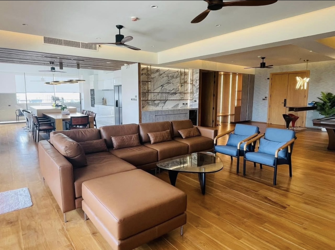 Spacious 4-Bedroom Apartment for Rent near BTS Ekkamai, Sukhumvit 63