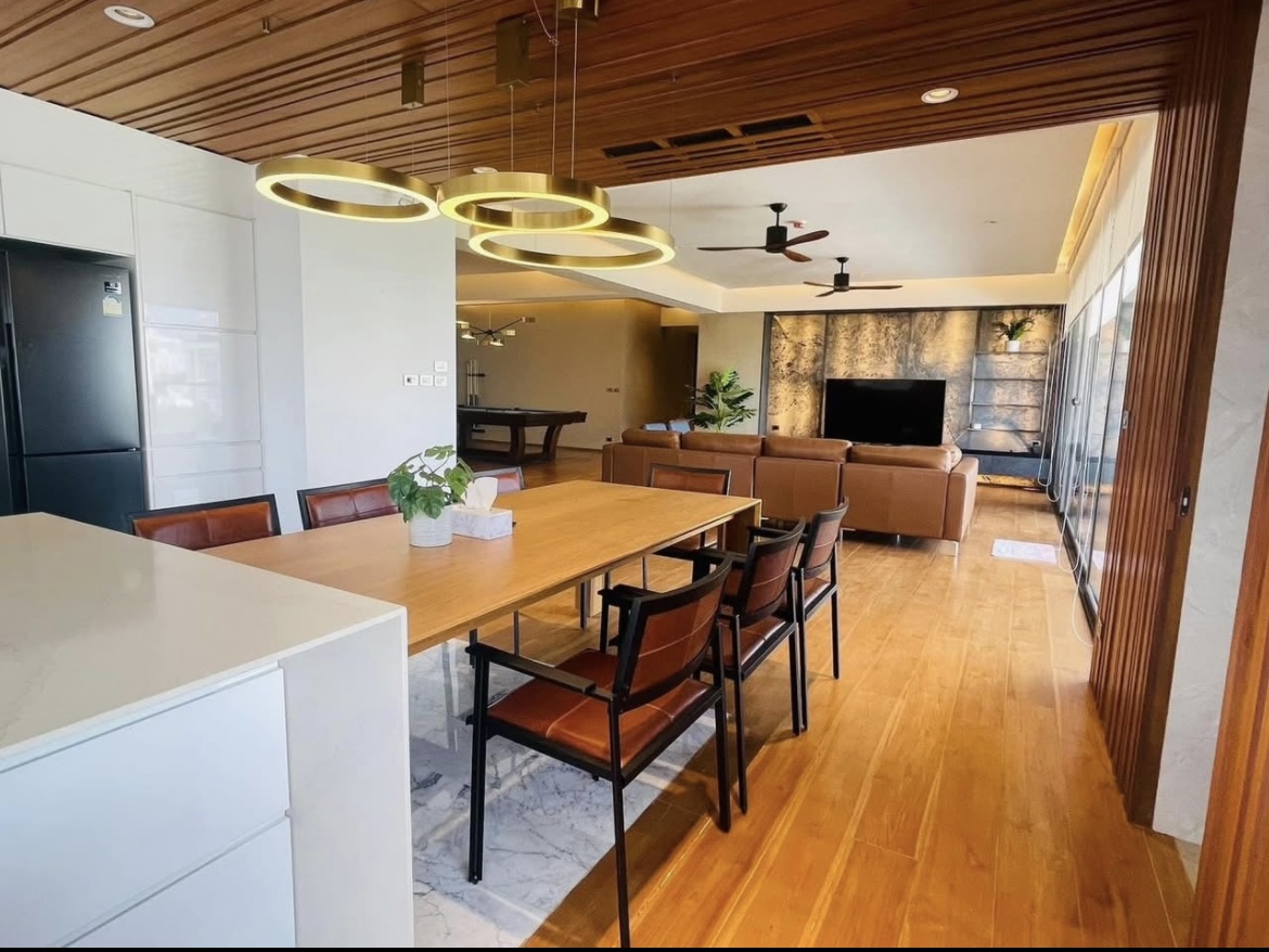 Spacious 4-Bedroom Apartment for Rent near BTS Ekkamai, Sukhumvit 63