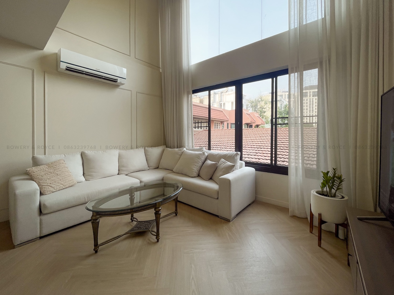 Beautiful Four-Storey Townhouse for Rent in Thong Lor
