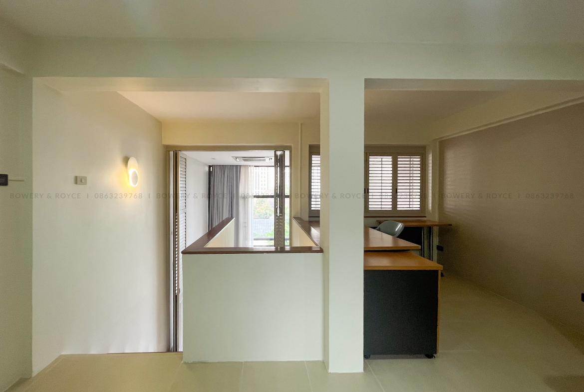 Beautiful Four-Storey Townhouse for Rent in Thong Lor