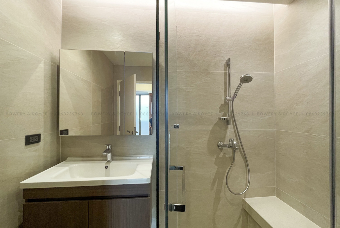 Beautiful Four-Storey Townhouse for Rent in Thong Lor