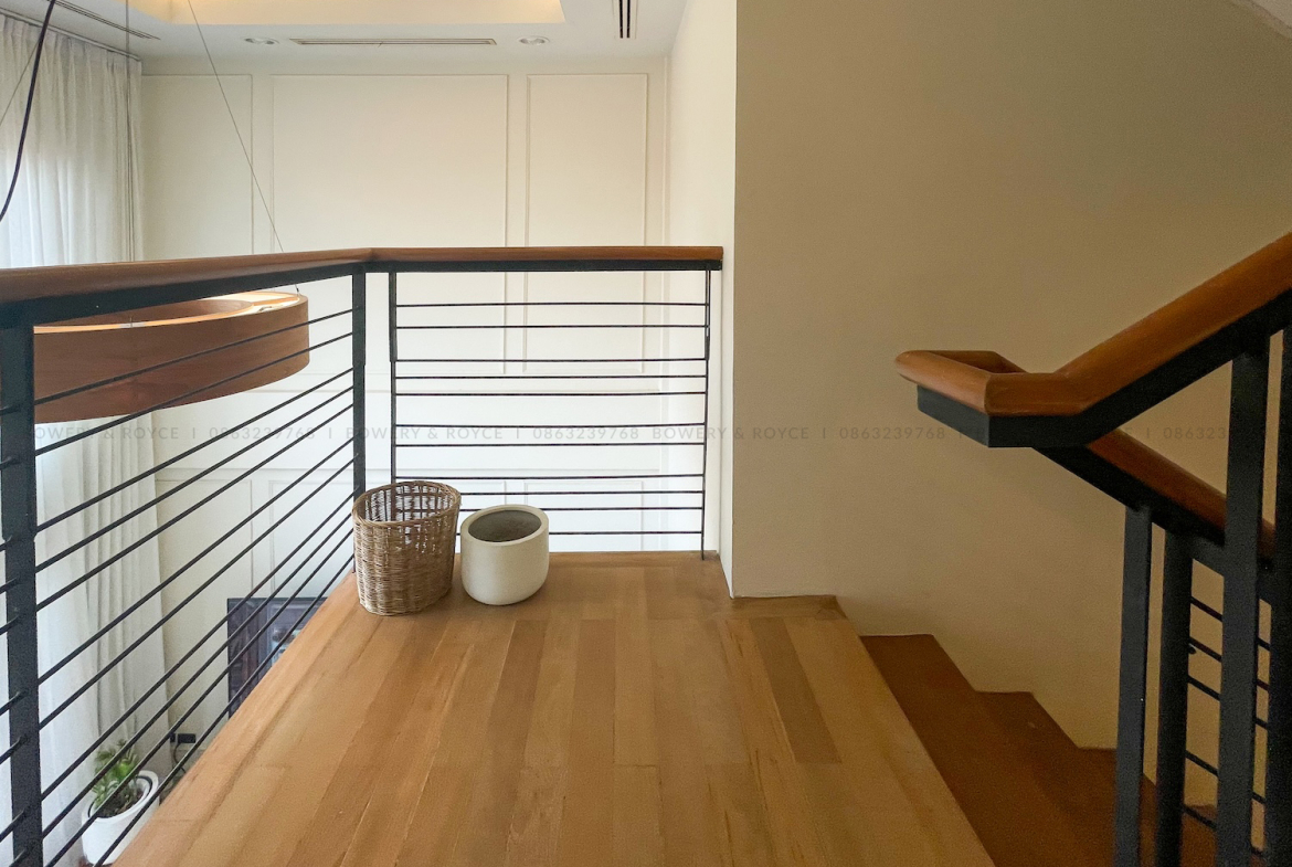 Beautiful Four-Storey Townhouse for Rent in Thong Lor