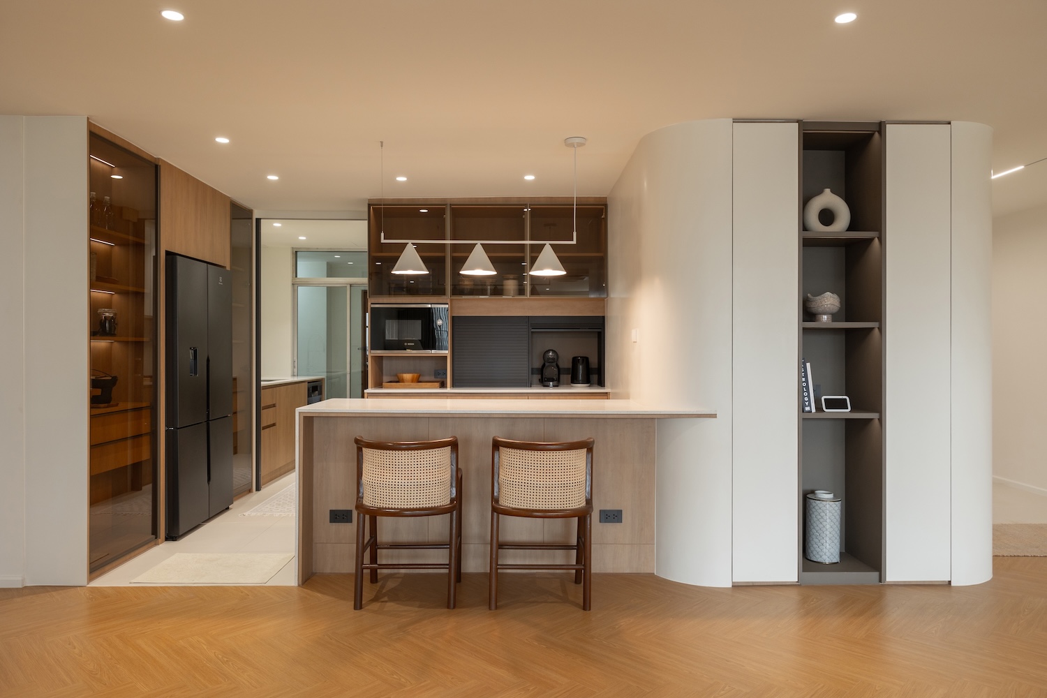 Spacious Three bedroom pet friendly condo for rent in Thong Lor