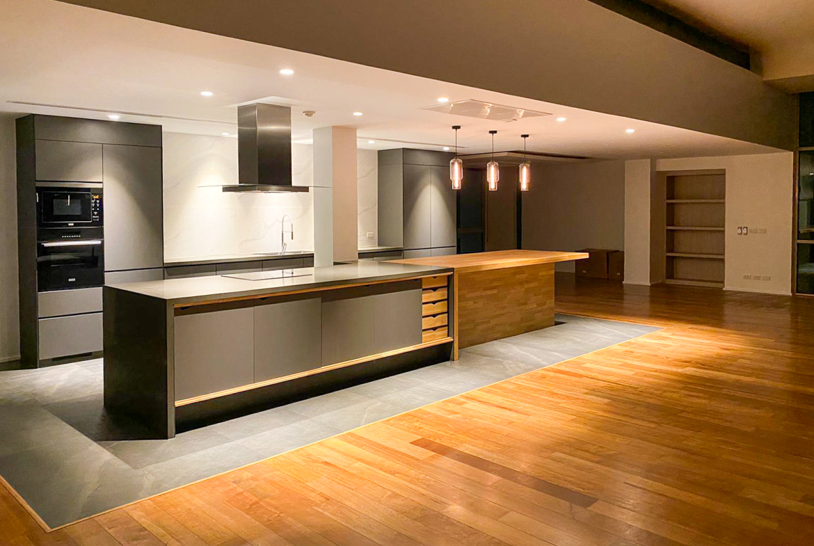 Luxury 5 Bedroom Penthouse for Rent in Phra Khanong – 375 sqm with Stunning Green Views
