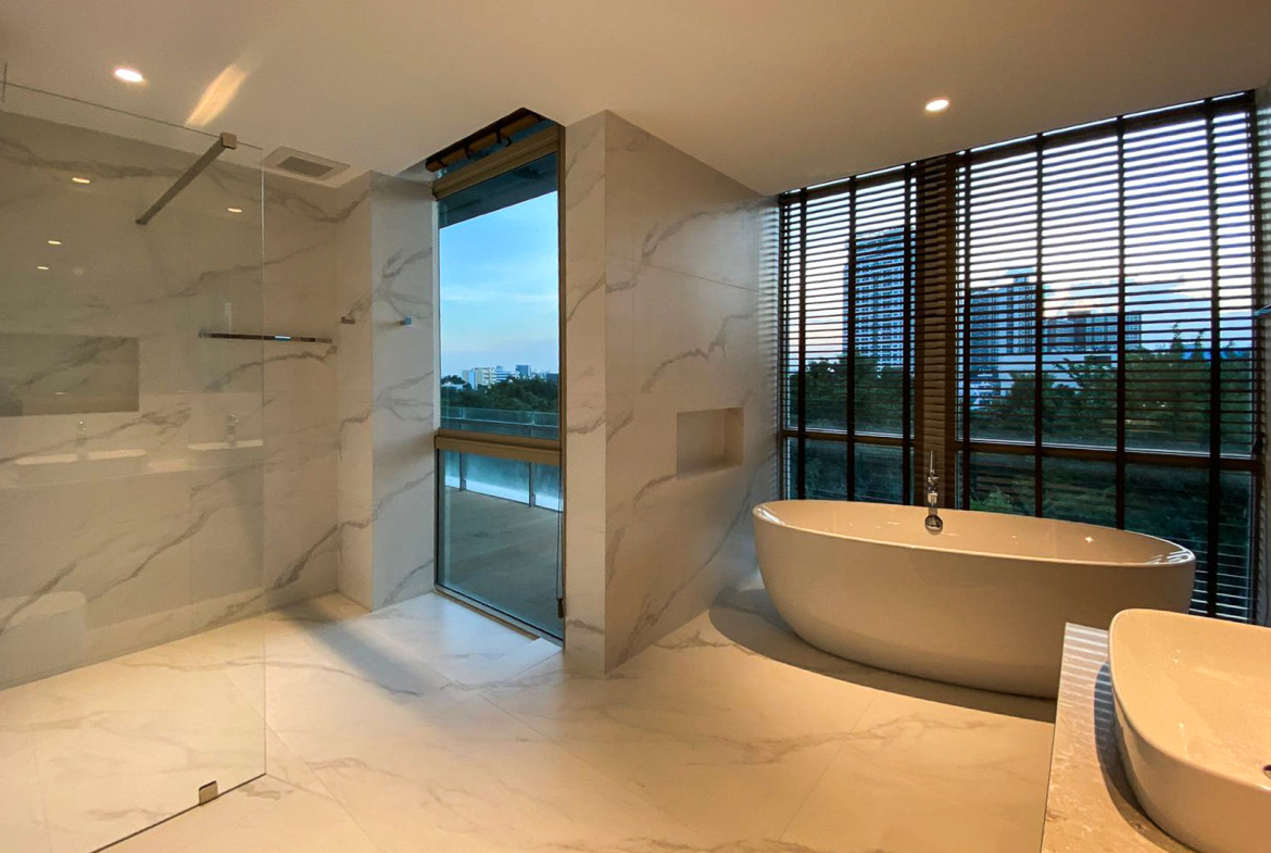 Luxury 5 Bedroom Penthouse for Rent in Phra Khanong – 375 sqm with Stunning Green Views
