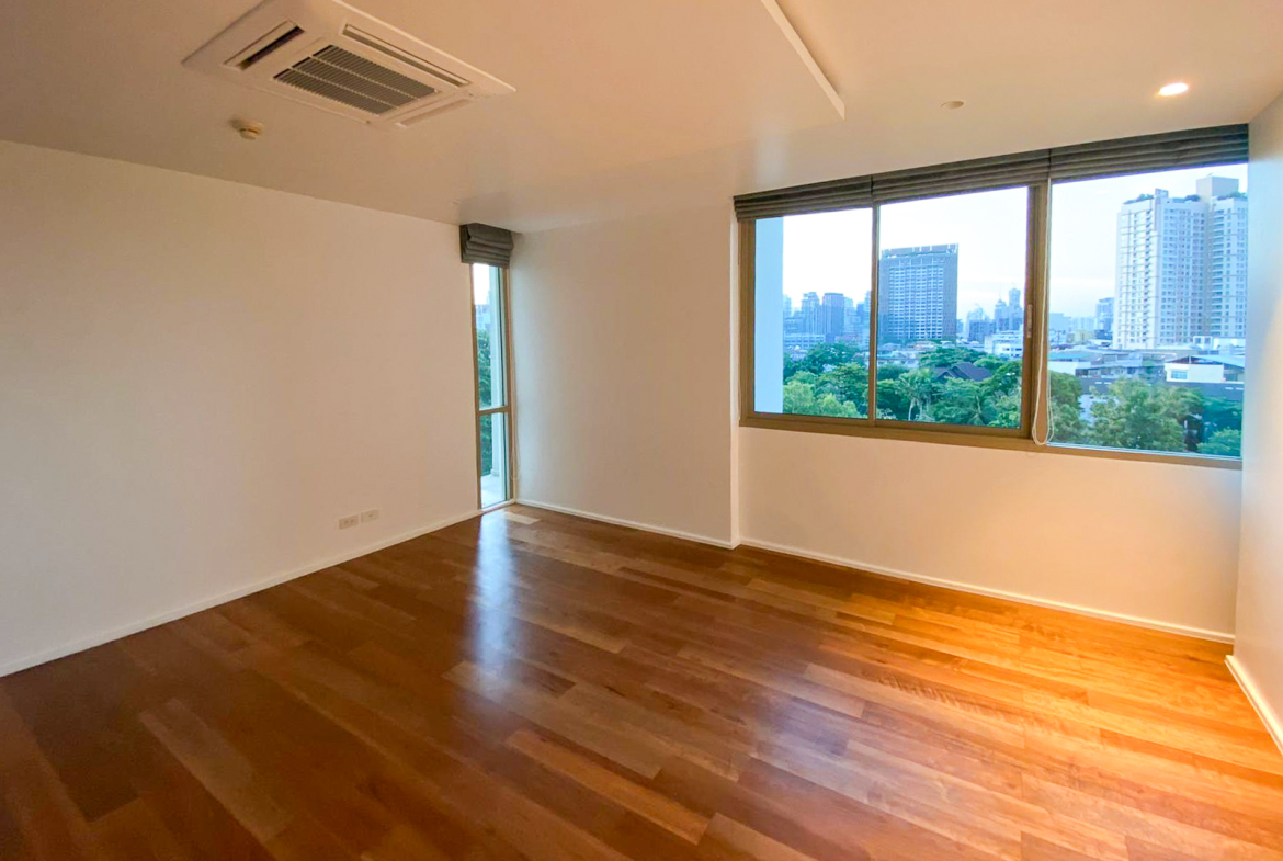 Luxury 5 Bedroom Penthouse for Rent in Phra Khanong – 375 sqm with Stunning Green Views