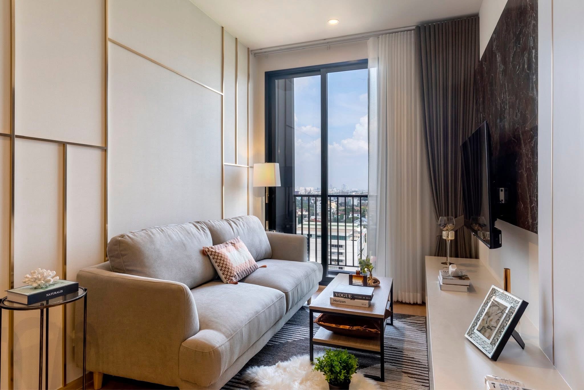 For rent: 2-bedroom, 2-bathroom condo at MARU Ekkamai 2, 55 sqm on the 12A floor. Pet-friendly. Fully furnished with luxury design. Rent: 55,000 THB (with pets) / 50,000 THB (no pets). Exceptional facilities.