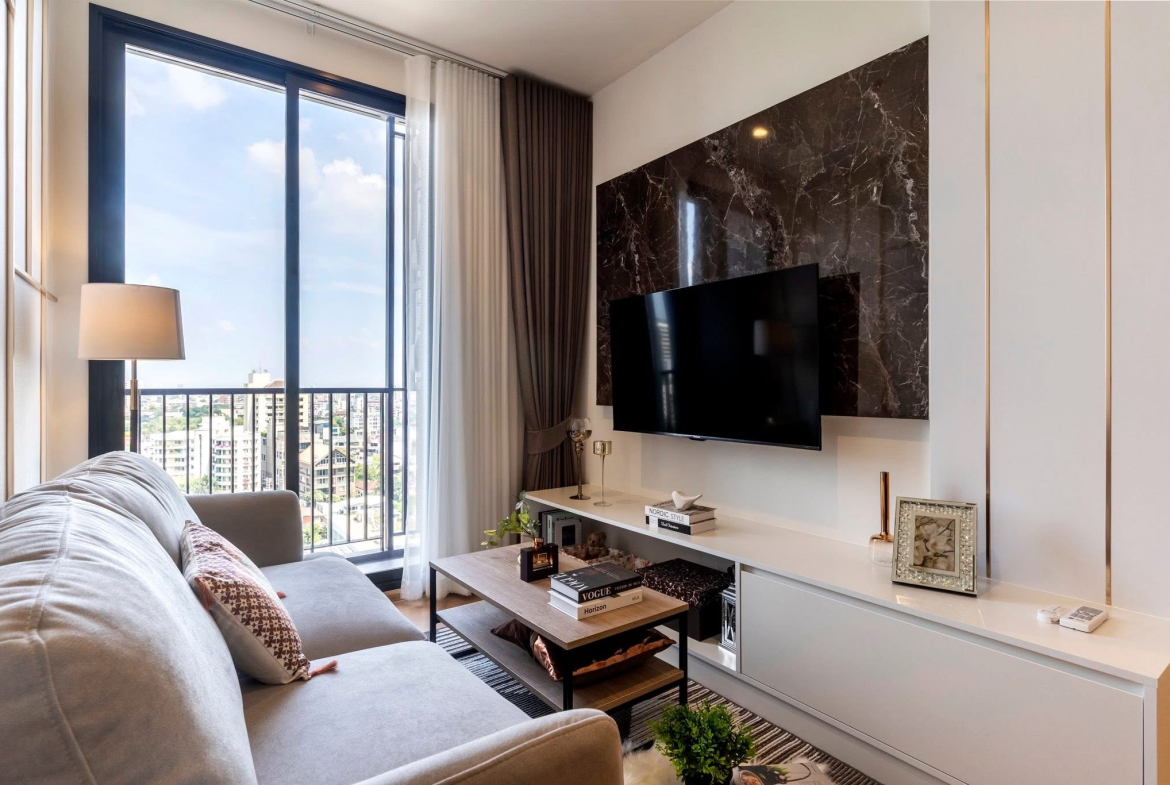For rent: 2-bedroom, 2-bathroom condo at MARU Ekkamai 2, 55 sqm on the 12A floor. Pet-friendly. Fully furnished with luxury design. Rent: 55,000 THB (with pets) / 50,000 THB (no pets). Exceptional facilities.