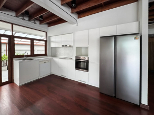 For rent: Fully renovated 4-bedroom house in Pridi Banomyong 25 (Ekkamai Soi 10), just 750m from Sukhumvit 71. 450 sqm of living space on 143 sq.wah land, 6+ parking, 2 kitchens, spacious layout, no pets, ready to move in.