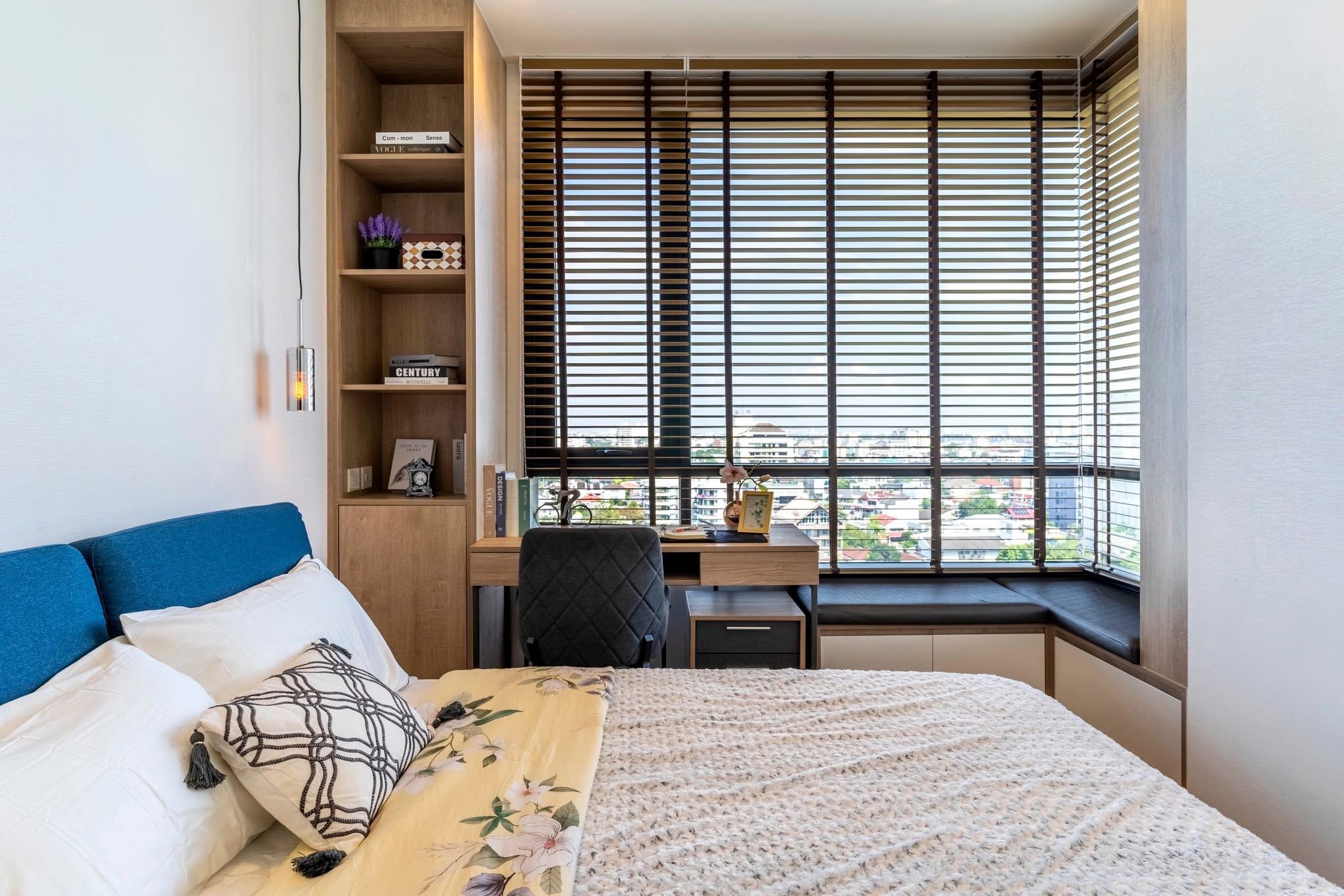 For rent: 2-bedroom, 2-bathroom condo at MARU Ekkamai 2, 55 sqm on the 12A floor. Pet-friendly. Fully furnished with luxury design. Rent: 55,000 THB (with pets) / 50,000 THB (no pets). Exceptional facilities.