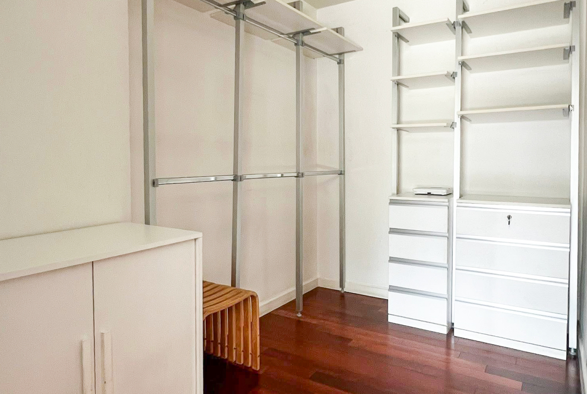Stylish 2-bedroom condo for rent on Sukhumvit Soi 51 near BTS Thonglor. 80 sqm, peaceful location with green views, designer interiors, walk to EmQuartier & cafes. 48,000 THB/month.