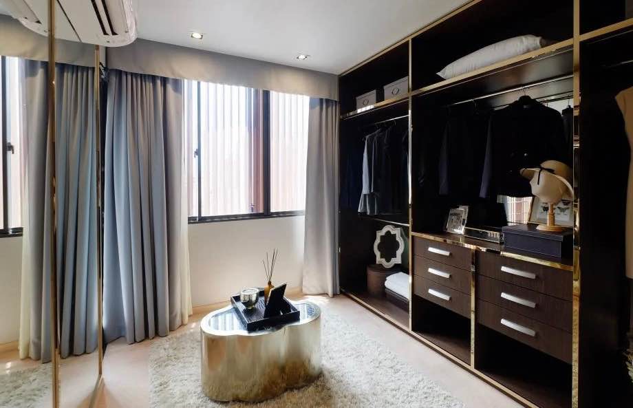 Pet-Friendly 4 Bed House for Rent in Ekkamai Sukhumvit 65 with Rooftop Garden – 500+ SQM