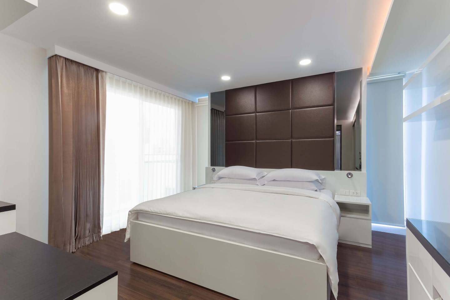 For Rent: Spacious 2-Bedroom Condo in Tranquil Sukhumvit 26, Near BTS Phrom Phong For Rent: Spacious 2-Bedroom Condo in Tranquil Sukhumvit 26, Near BTS Phrom Phong