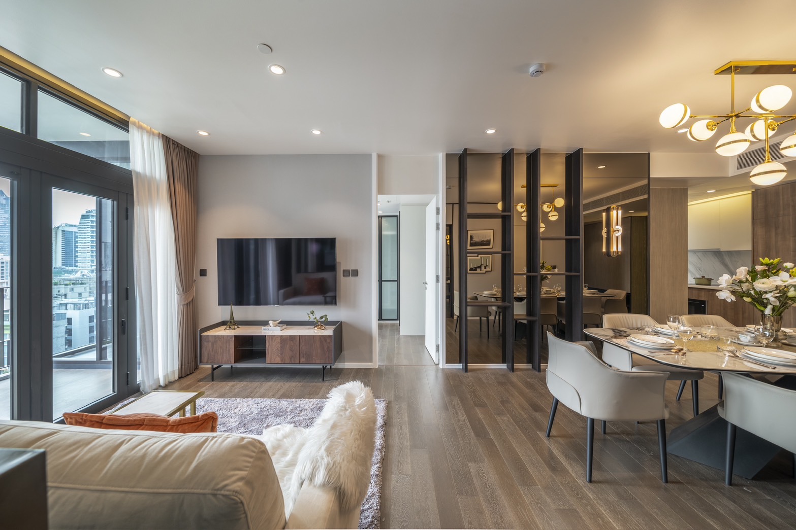 Luxury 2-Bed 2-Bath Condo for Rent & Sale in Muniq Sukhumvit 23 – Pet Friendly