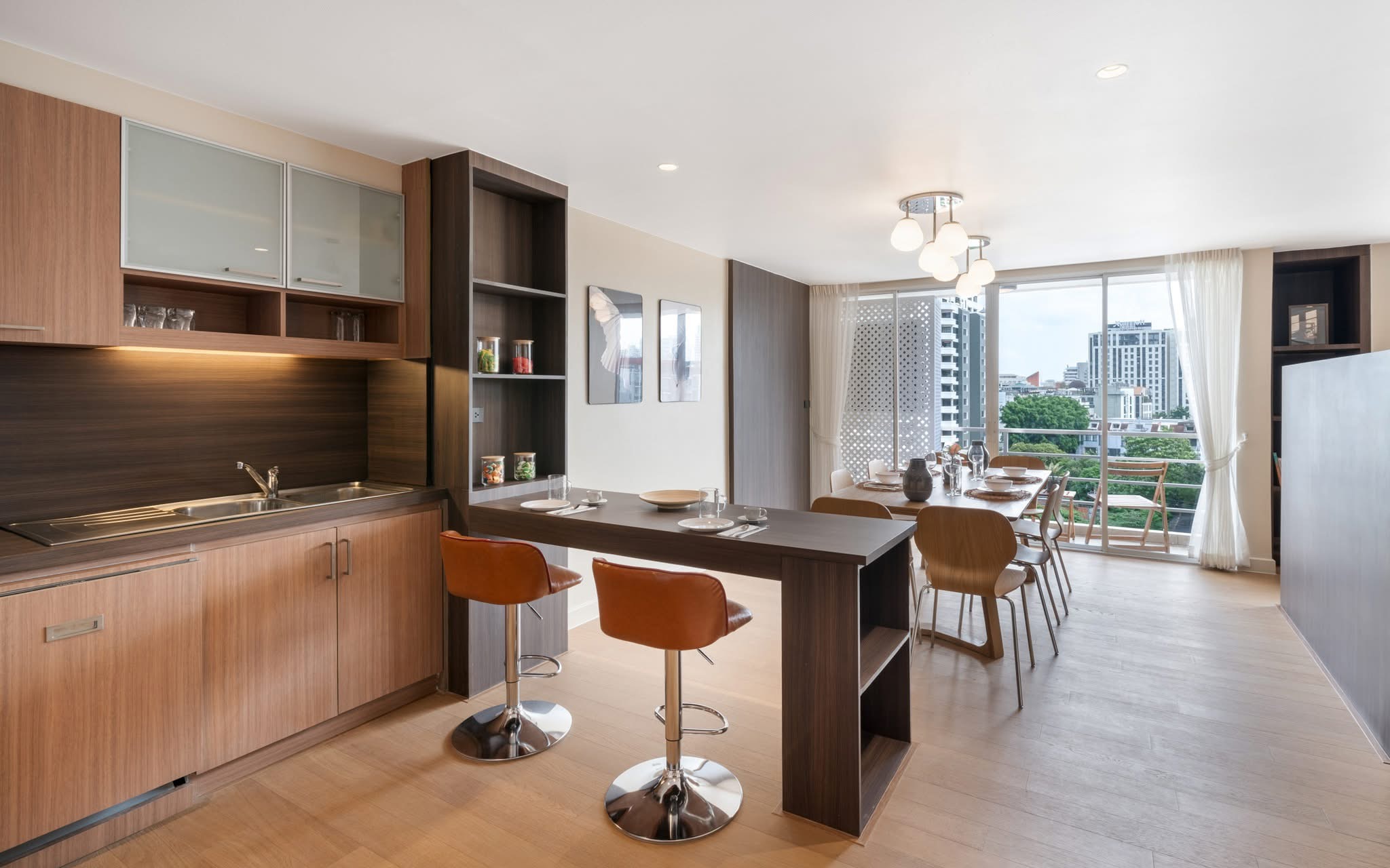 Modern 2-Bedroom Apartment for Rent in Sukhumvit 49 Thong Lor BTS Modern 2-Bedroom Apartment for Rent in Sukhumvit 49 Thong Lor BTS