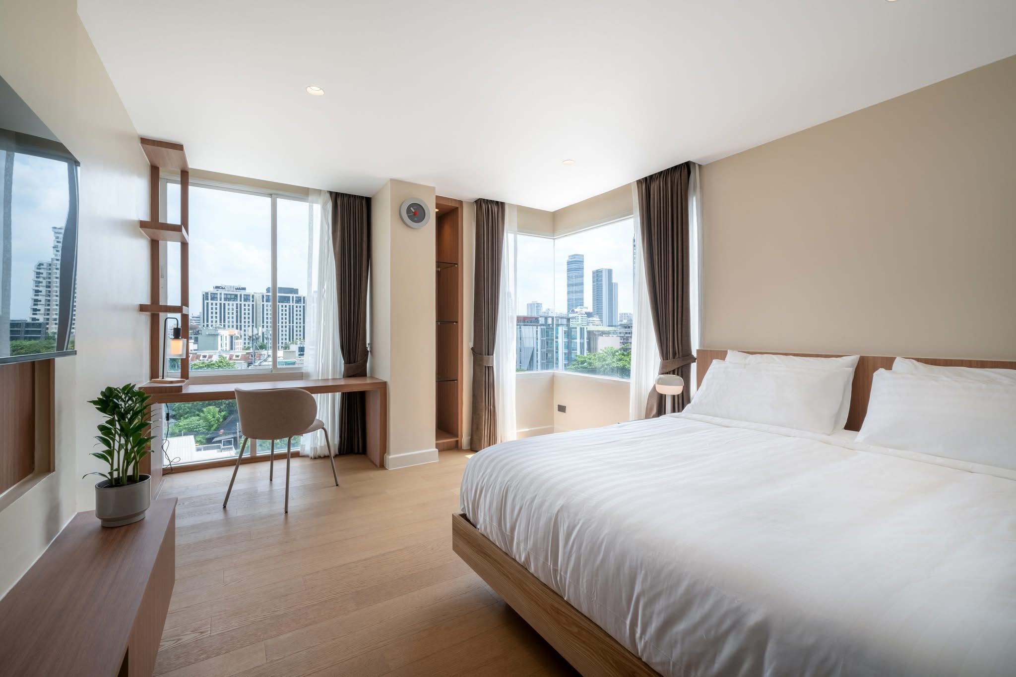 Modern 2-Bedroom Apartment for Rent in Sukhumvit 49 Thong Lor BTS Modern 2-Bedroom Apartment for Rent in Sukhumvit 49 Thong Lor BTS