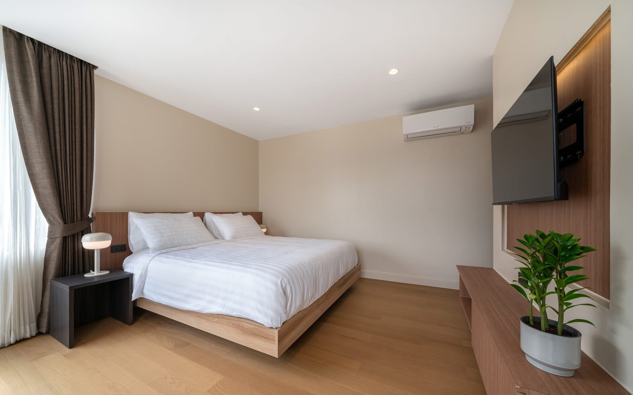 Modern 2-Bedroom Apartment for Rent in Sukhumvit 49 Thong Lor BTS Modern 2-Bedroom Apartment for Rent in Sukhumvit 49 Thong Lor BTS