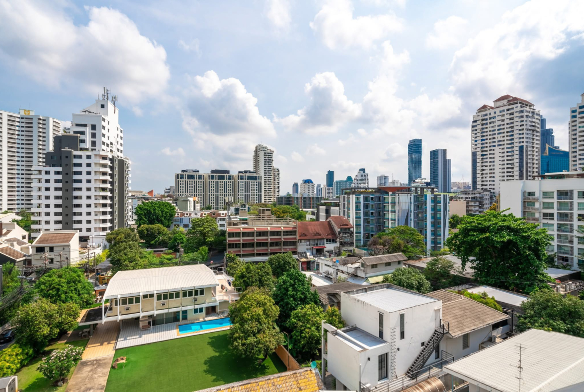 Modern 2-Bedroom Apartment for Rent in Sukhumvit 49 Thong Lor BTS