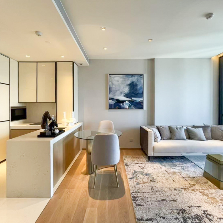 Luxury 1-bedroom condo at Beatniq Sukhumvit 32 by SC Asset. 58 SQM, south-facing, high floor, fully furnished with Italian imports. For rent at 68,000 Baht/month or sale at 19.9M THB. Near BTS Thong Lor.